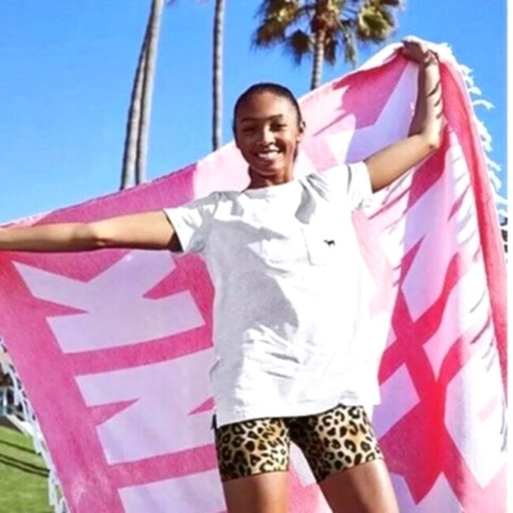 Victoria's Secret PINK Beach Throw Blanket White fringe New! Stadium Bedding NWT